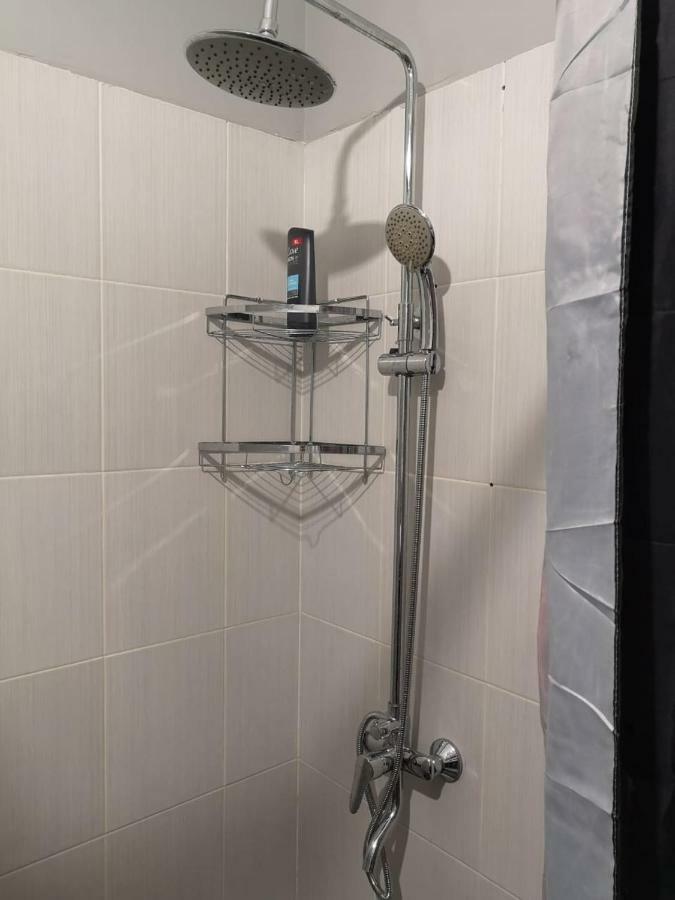 The Place Astana Hostel Esterno foto